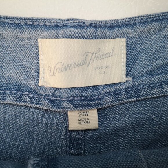 NWT Universal Thread Ladies Size 20W Light Wash High Rise Midi Shorts - Picture 3 of 15
